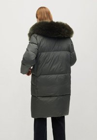 Mango Wintermantel - khaki