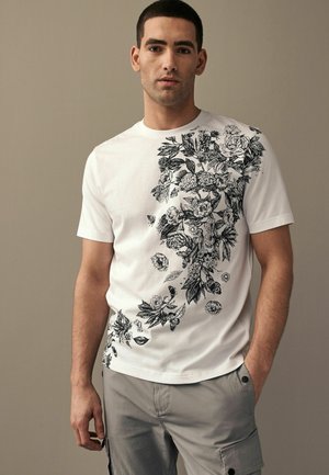 Next TATTOO FLORAL GRAPHIC  - Basic póló - white