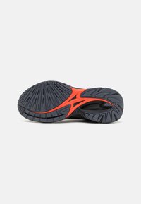 Puma MORPHIC - Cestná bežecká obuv - black/redmazing