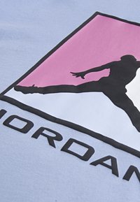 Jordan JDB ESS TEE - T-shirt imprimé - royal blue