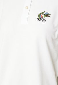 Lacoste LACOSTE X NETFLIX - Polo - white