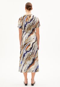 ARMEDANGELS SEDISAA PÄRLAA - Freizeitkleid - cinnamon dust