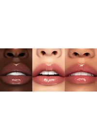 Drei Lippenpaare mit glänzendem Finish. Links ist tiefbraun, in der Mitte hellrosa und rechts ein sanftes Rosé, alle in natürlichen Farbtönen.