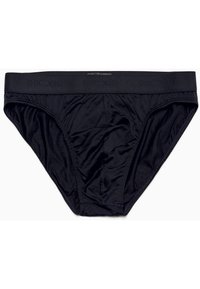 Pantaloni intimi neri per uomo realizzati in un tessuto morbido, con un ampio elastico in vita contrassegnato da un logo in rilievo e una vestibilità attillata con lati arricciati.