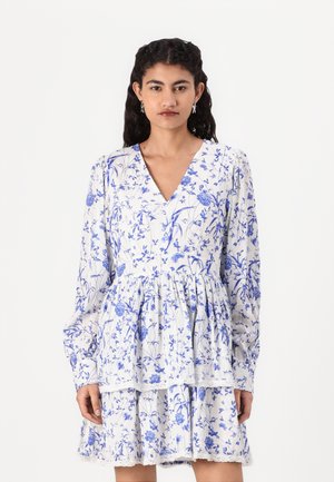 YASELIN DRESS - Day dress - star white