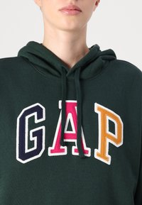 GAP HERITAGE - Felpa - essex green tri color
