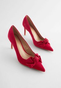 Next FOREVER COMFORT BOW MID COURT - REGULAR FIT - Escarpins - red