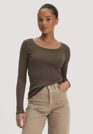 hessnatur, HESSNATUR - Langarmshirt - vintage oliv