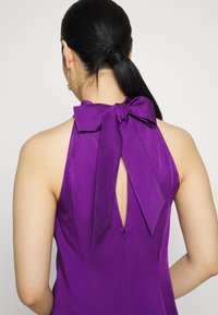 IVY OAK Maxiklänning - purple