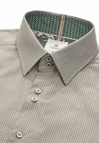 Next TEXTURED TRIMMED - Vapaa-ajan kauluspaita - neutral brown