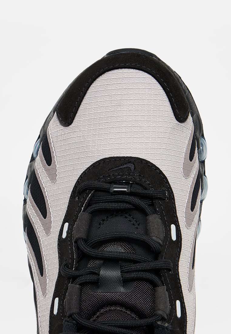 AIR MAX DN8