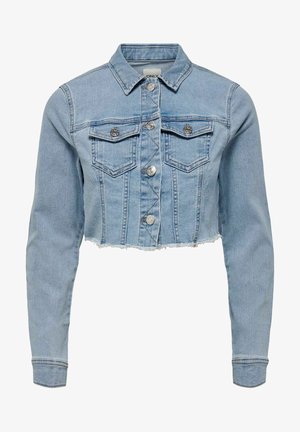 Chaqueta de mezclilla recortada en azul claro. Presenta un cuello clásico, frente abotonado, dos bolsillos en el pecho y dobladillo deshilachado. Fabricada en suave algodón.