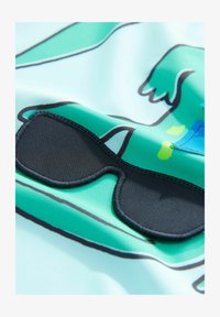 Non sélectionné, green croc