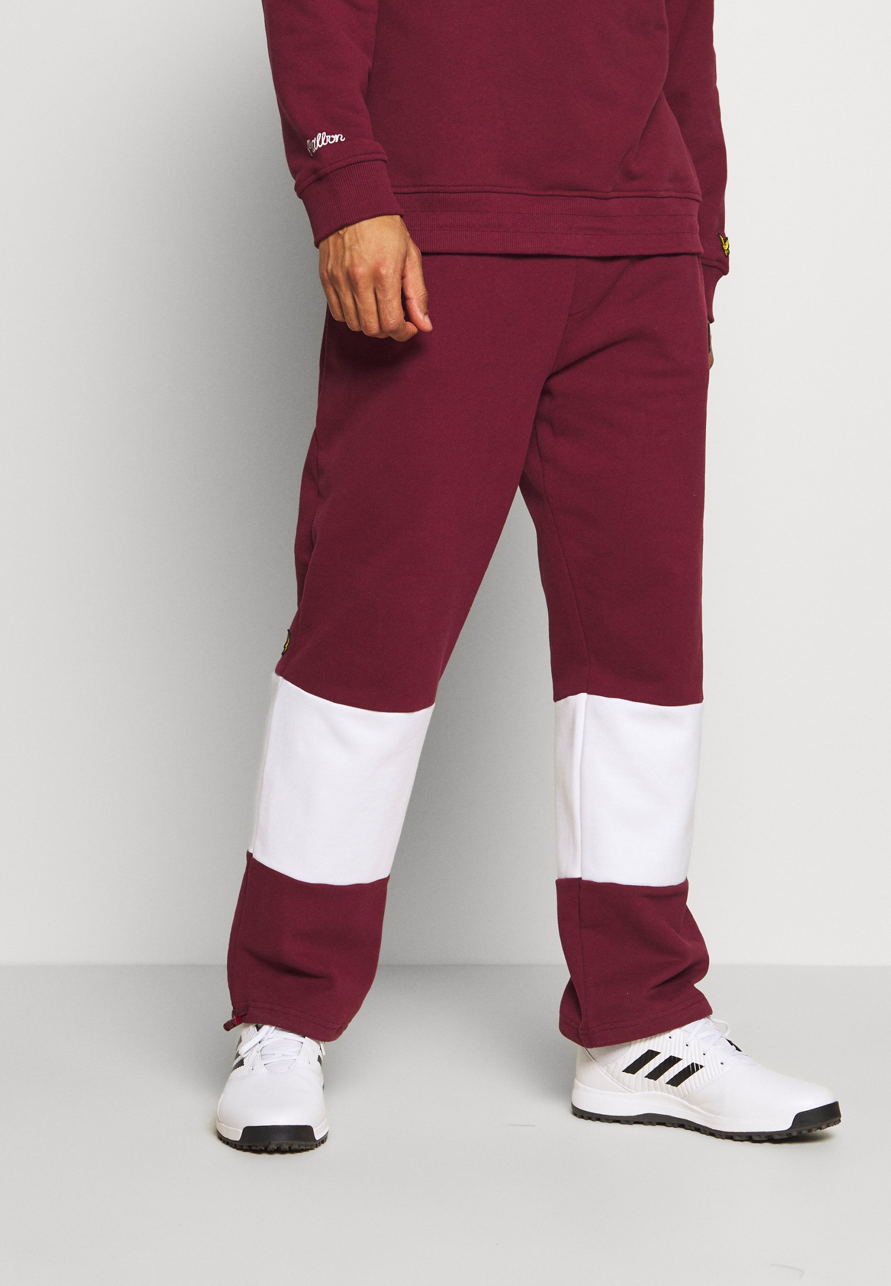 lyle and scott jogging bottoms