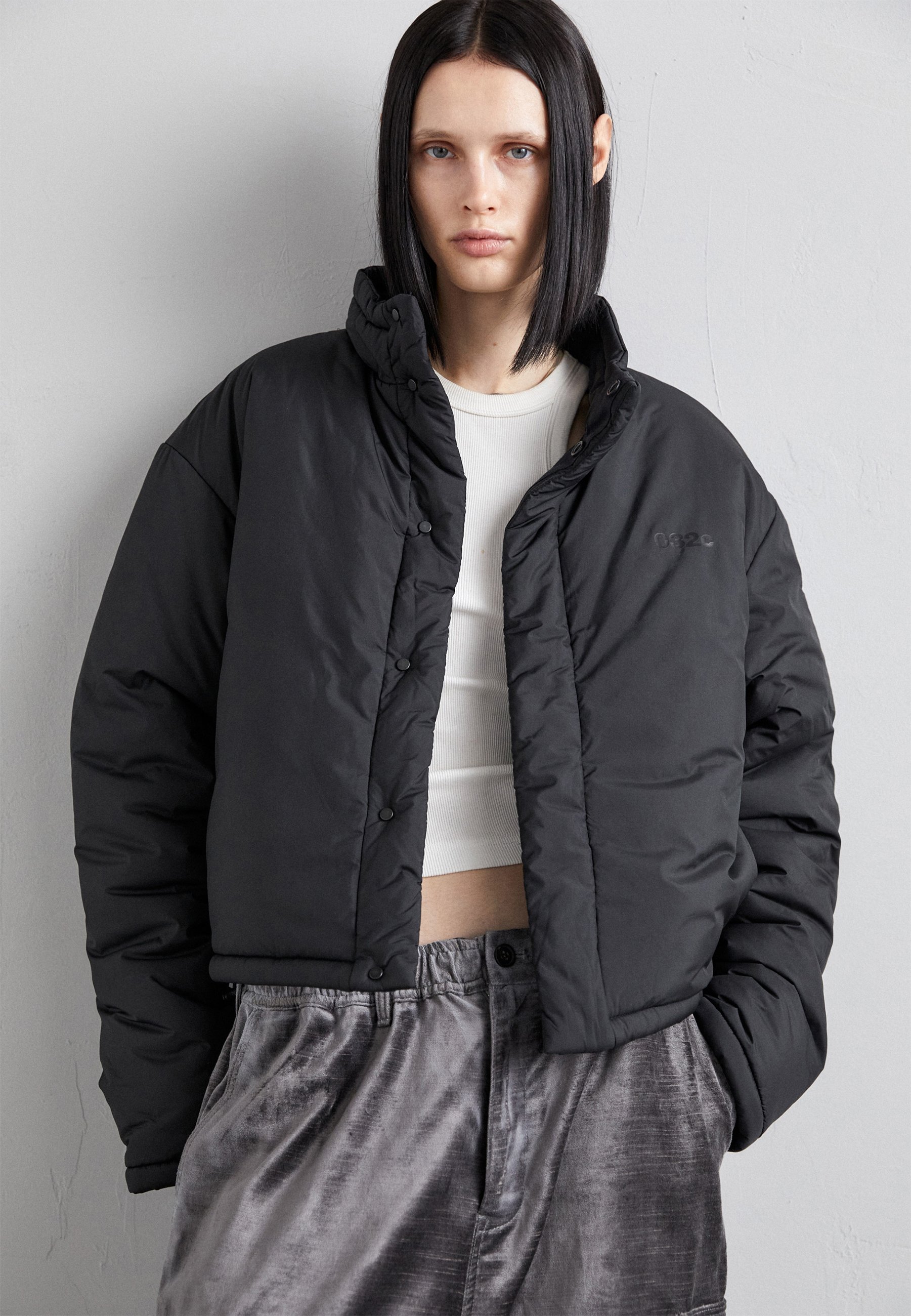 032c TEAM TAG CROPPED PUFFER JACKET - Winter jacket - black 