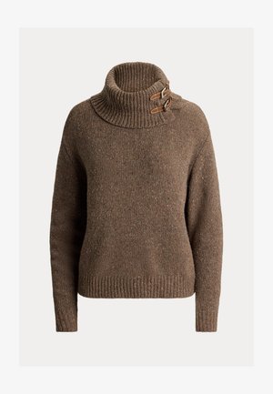 Maglione marrone lavorato a maglia con un alto colletto a coste. Presenta due dettagli a strappo marroni sul colletto e una finitura morbida e testurizzata.