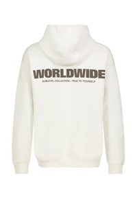 Weißer Hoodie mit einer weichen Textur, auf der Rückseite mit einem großen braunen Aufdruck, der "WORLDWIDE SUBLEVEL COLLECTION - TRUE TO YOURSELF" liest.