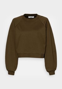 Zeleno-olivová krátká mikina z měkké látky. Má raglánové rukávy a zaoblený výstřih s žebrovanými lemy na manžetách a spodním okraji.