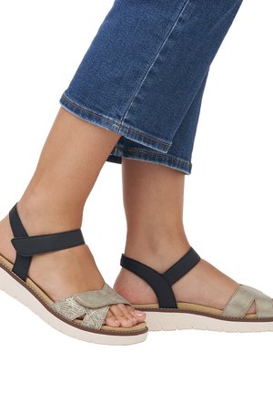 Sandalen met plateauzool - beige