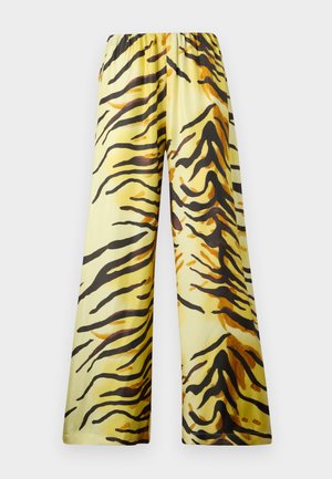 Nanushka BRENDA - Pantalones - yellow
