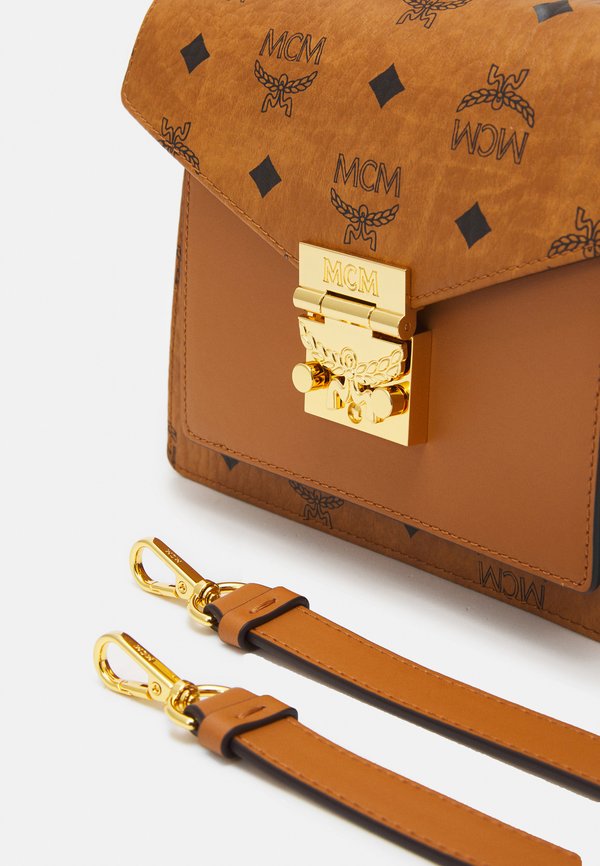 TRACY VI SATCHEL  - Handbag3