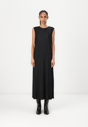 SAUMA DRESS - Maxikleid - black