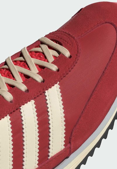adidas-originals-sl72-og-trainers-better-scarlet-cream-white-halo