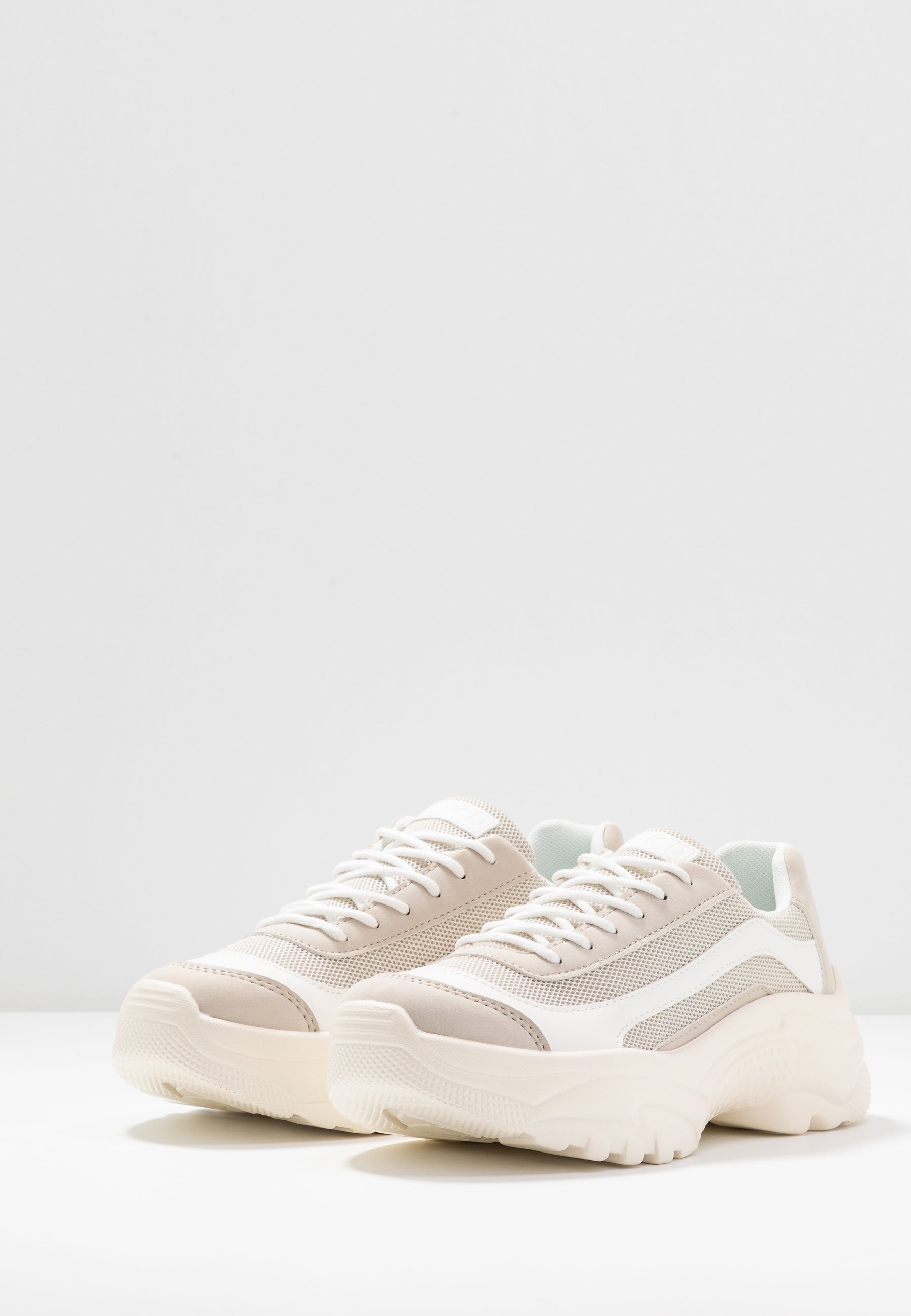 rounded chunky profile trainers