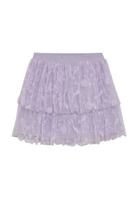 Lila lager-på-lager spetskjol med mjuk elastisk midja, med broderade blomster mönster och ett lager av genomskinlig textur.