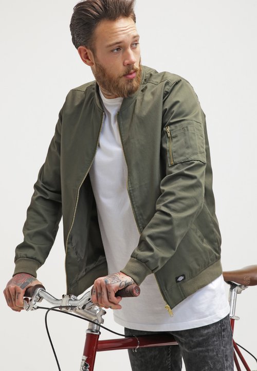 Men’s Lightweight Jackets online at ZALANDO