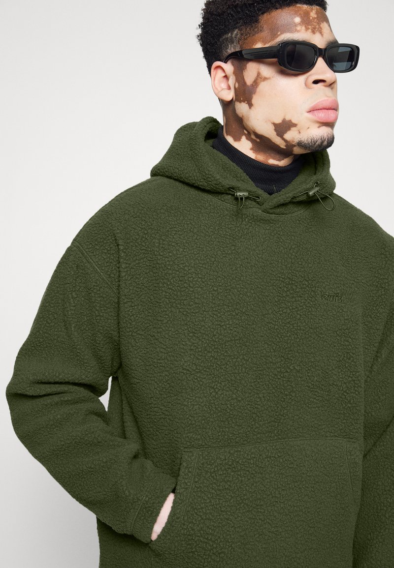 Damen Sweatshirts | Levi's® COZY UP HOODIE UNISEX Kapuzenpullover pineneedle/oliv-meliert - UB27507 Damen Sweatshirts | Levi's® COZY UP HOODIE UNISEX Kapuzenpullover pineneedle/oliv-meliert - UB27507