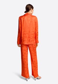 Rich & Royal Blazer - cherry tomato