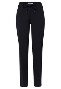 Czarne spodnie z elastycznym paskiem w talii, z zasuwanym zapięciem oraz zwężanymi nogawkami. Wykonane z gładkiego materiału o lekkiej teksturze.