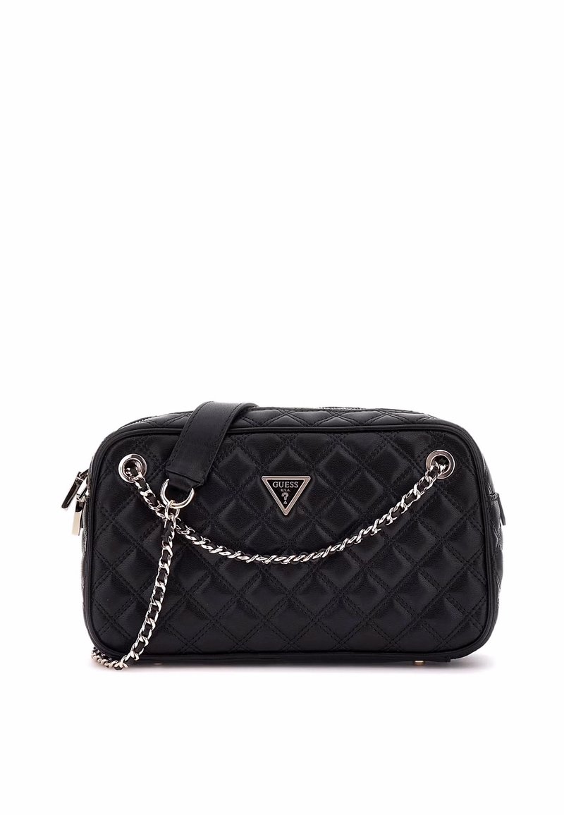 Borsa a tracolla nera trapuntata con forma rettangolare, catena metallica e spallaccio regolabile. Presenta un triangolo logo argento sul davanti.