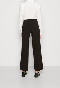 Anna Field Tygbyxor - black