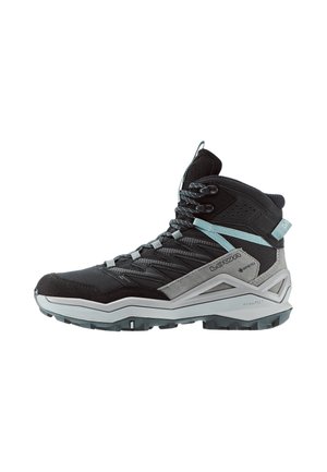 Zwart en grijs hoge wandelschoenen met blauwe accenten, robuuste zool, gewatteerde enkelsteun en een Gore-Tex waterdicht label aan de zijkant.