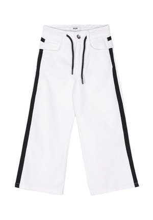 Pantaloni bianchi a gamba larga in cotone, con strisce laterali nere, vita con coulisse e tasche frontali. Chiusura con bottone in metallo.