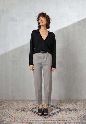 KARLIE TROUSER - Trousers - light taupe