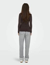 ONLY ONLKAROL ROLL NECK - Trui - chocolate torte