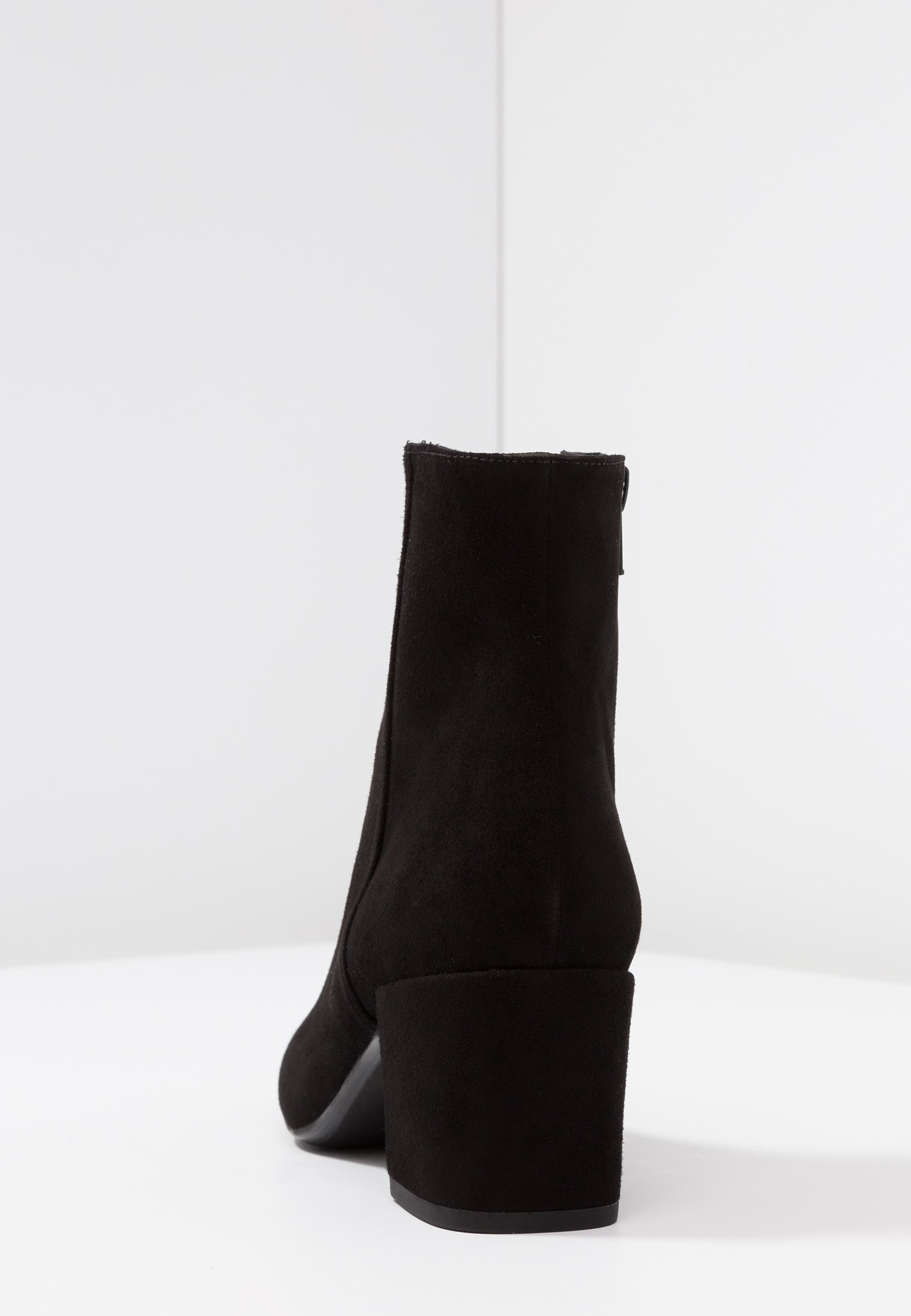 Pretty Ballerinas ANGELIS Korte laarzen black Zalando.nl Pretty Ballerinas ANGELIS Korte laarzen black Zalando.nl