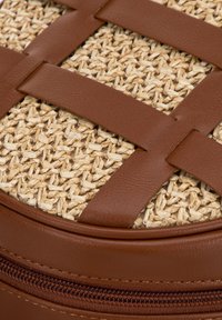 WITTCHEN YOUNG COLLECTION - Malý batoh  - brown