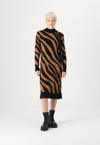 VILA VIRIL CREW NECK MIDI DRESS - Rochie tricotată - black