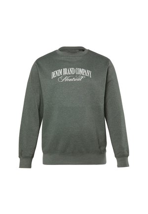 Grauer Rundhalsausschnitt-Pullover aus weichem Stoff. Mit weißem Text "DENIM BRAND COMPANY Montreal" auf der Brust. Rippbündchen an Ärmeln und Saum.