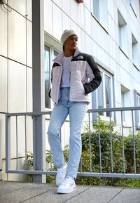 The North Face W HMLYN INSULATED - Zimska jakna - lavender fog mountain splatter