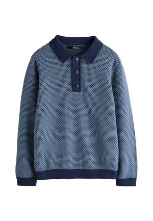Blauer Strickpullover mit langen Ärmeln, dunkelblauem Kragen, drei Knöpfen und strukturiertem Muster, auf weißem Hintergrund dargestellt.