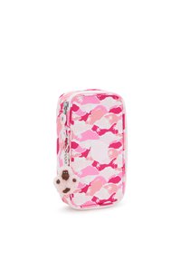 Astuccio rosa con zip decorato con un motivo di montagne e palme. Include un portachiavi a forma di gorilla peloso rosa.