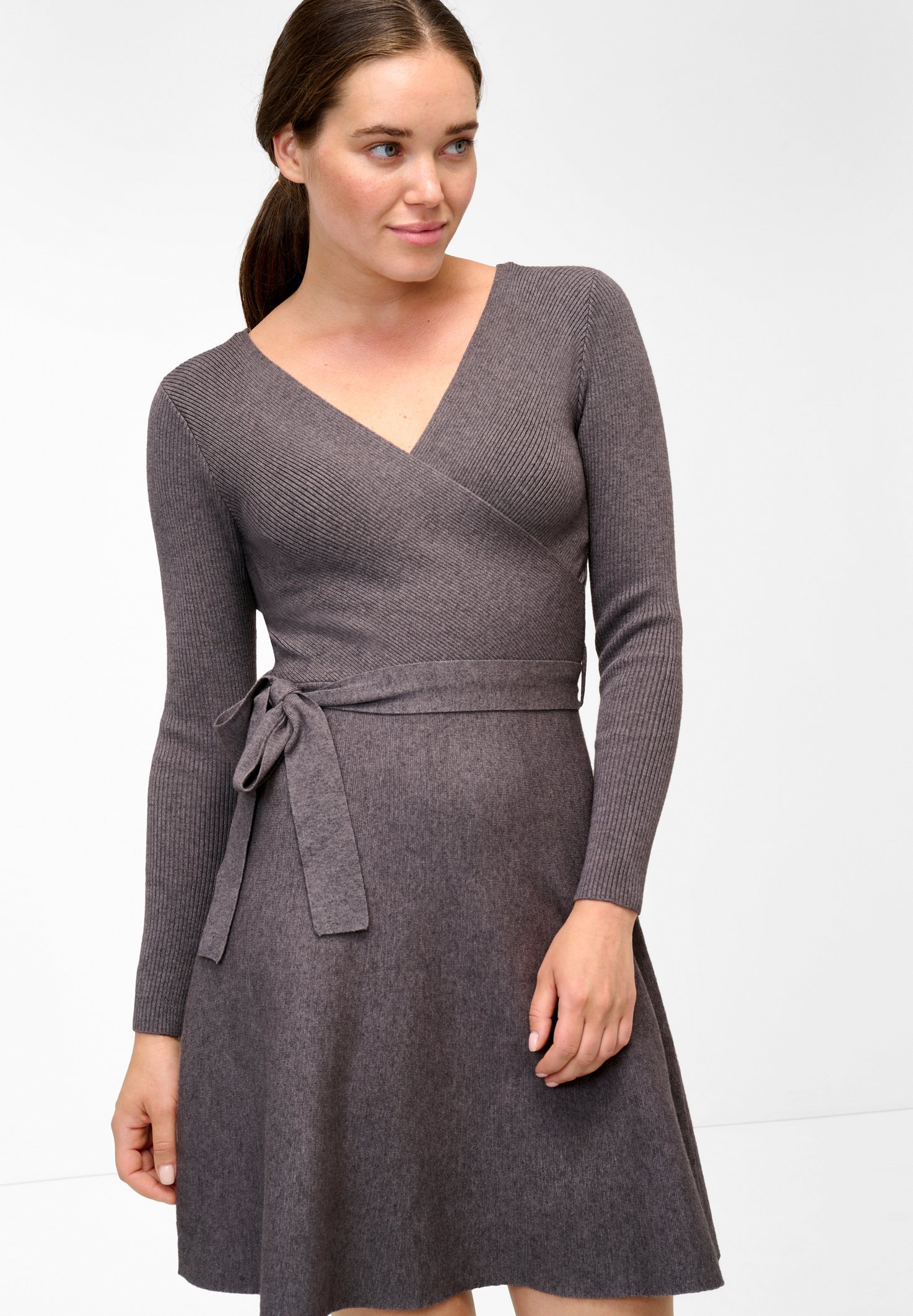 ORSAY MIT V-AUSSCHNITT - Strickkleid - grey/grau-meliert - Zalando.at