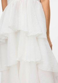 Vero Moda VMDELILAH SMOCK RUFFLE - Oblačila za posebne priložnosti - star white