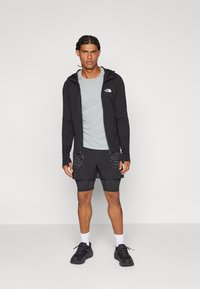 The North Face SUNRISER 2IN1 SHORT 4IN - Sporta šorti - black