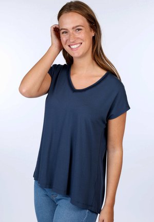 Marineblaue Kurzarm-T-Shirt mit V-Ausschnitt, aus weichem Stoff gefertigt, mit lockerer Passform und glatter Textur.